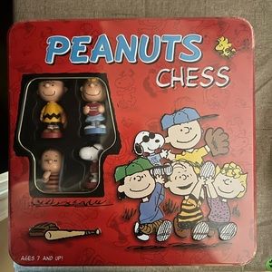 Brand New Peanuts Chess Set Collectible!